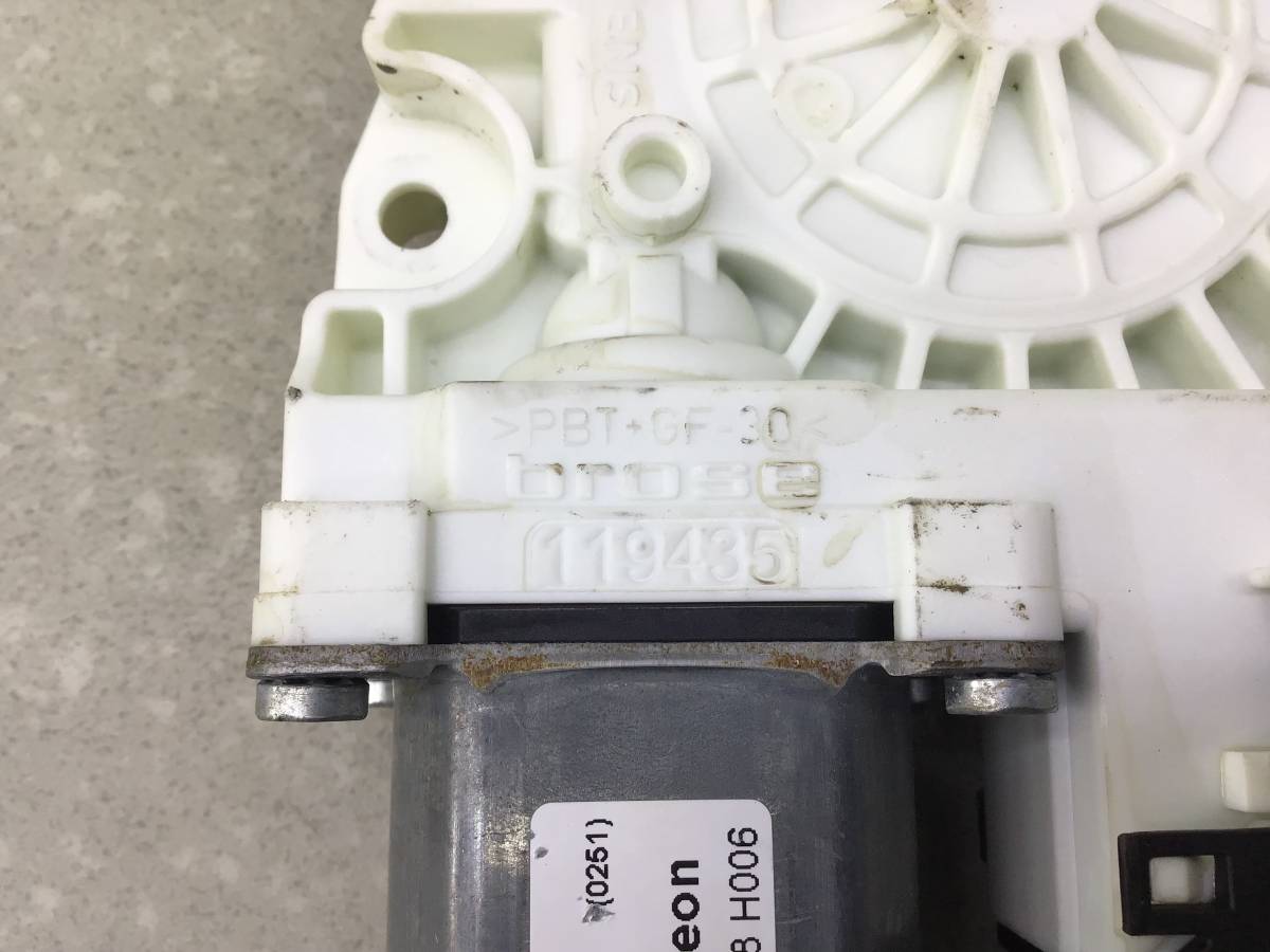 Моторчик стеклоподъемника Seat Leon (1P1) 2005-2013