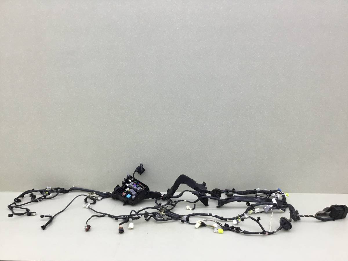 Проводка (коса) Toyota Corolla (NRE180) 2013-2019 Проводка (коса) Toyota Corolla (NRE180) 2013-2019