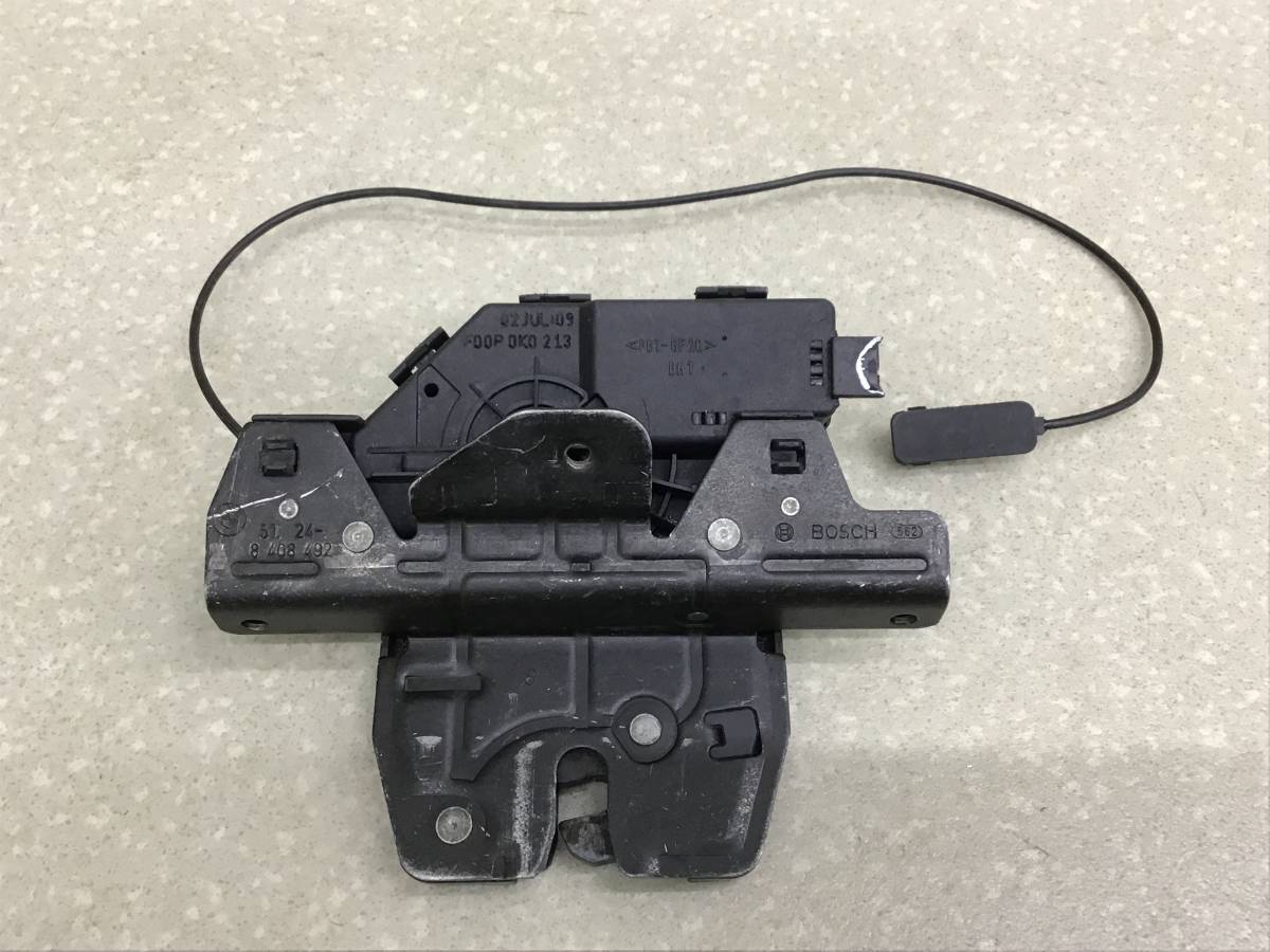 Замок багажника Land Rover Range Rover 3 (LM) 2002-2012 Замок багажника Land Rover Range Rover 3 (LM) 2002-2012