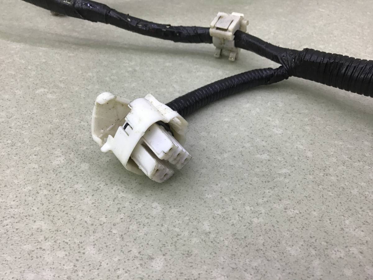 Проводка (коса) Toyota Hilux (GUN125L, GUN126L, TGN126) 2015-н.в.