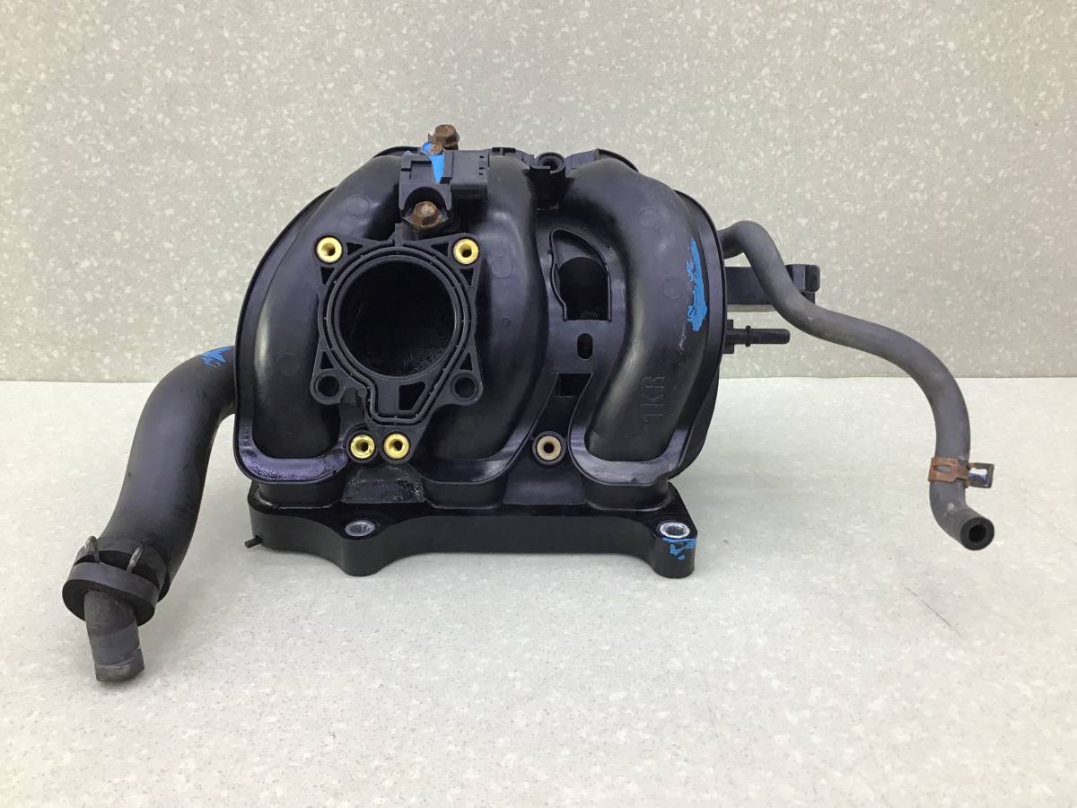 Коллектор впускной Toyota Aygo 2005-2014 (B10) Коллектор впускной Toyota Aygo 2005-2014 (B10)