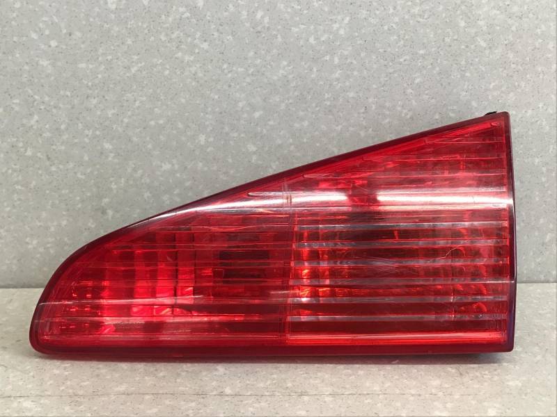 Фонарь задний внутренний правый Peugeot 607 (9D) 1999-2008