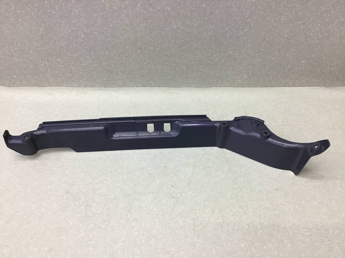 Накладка переднего бампера правая MAN TGA 2007>