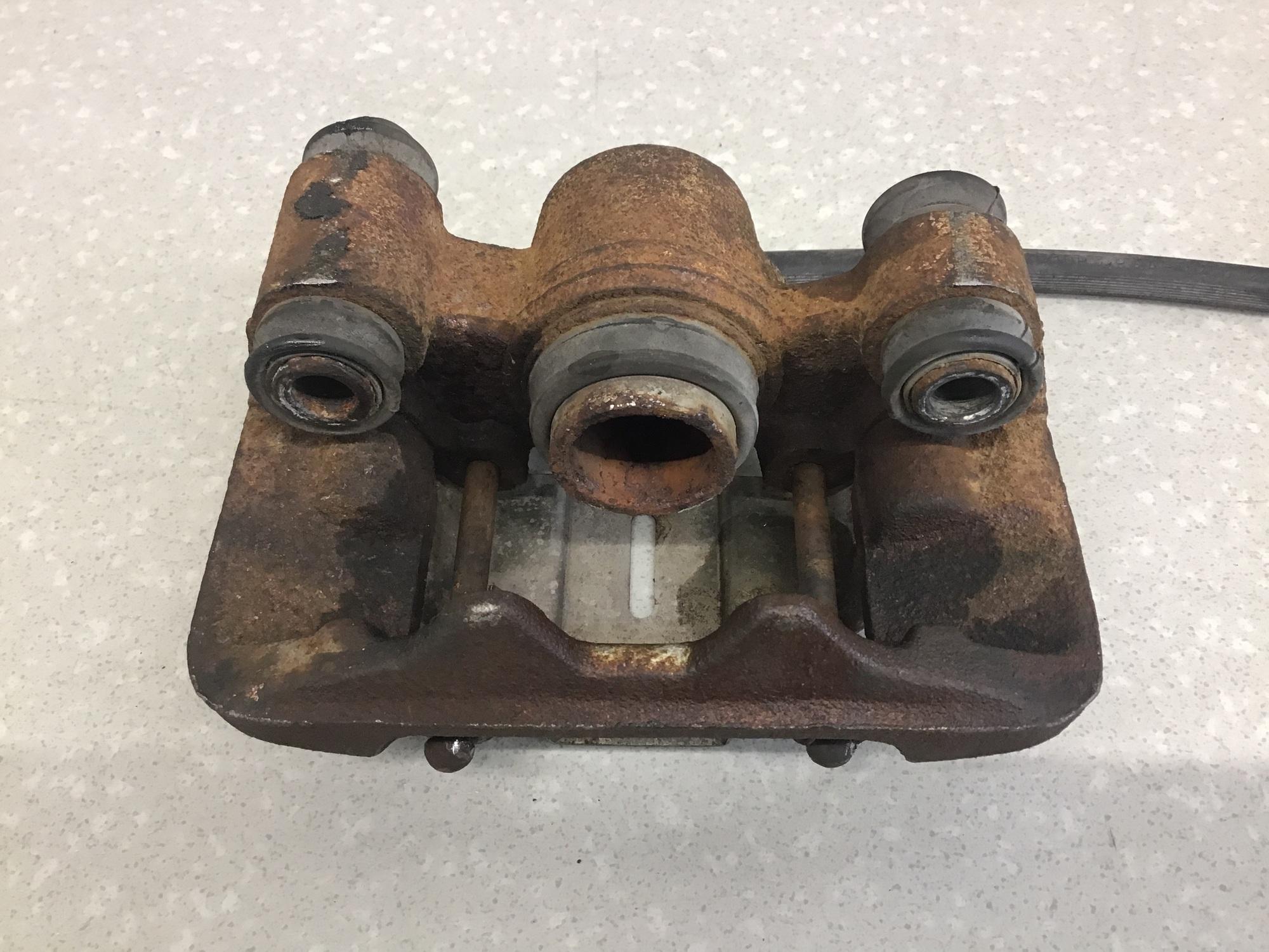 Суппорт задний левый, Chery Tiggo (T11) 2005-2012