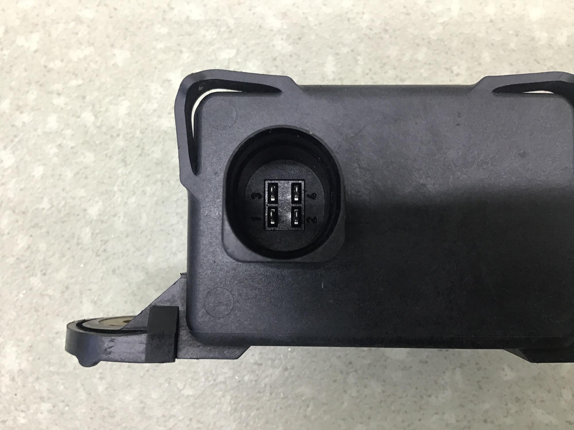 Датчик ускорения Audi Q7 (4L) 2005-2015