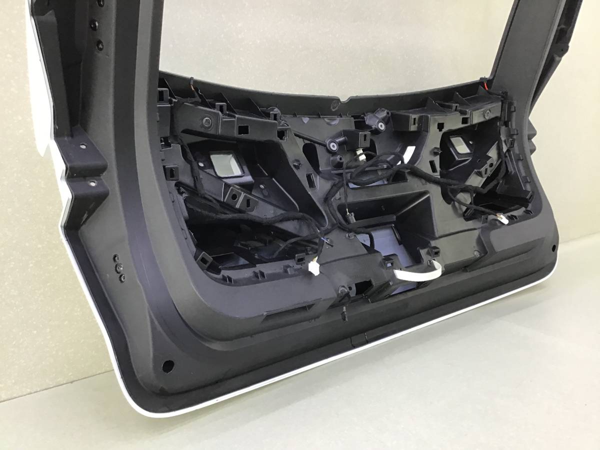 Дверь багажника EXEED RX (M38T/T22) 2022-н.в. Дверь багажника EXEED RX (M38T/T22) 2022-н.в.