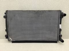 Радиатор охлаждения двигателя Skoda Octavia A7 (5E) 2013-2020