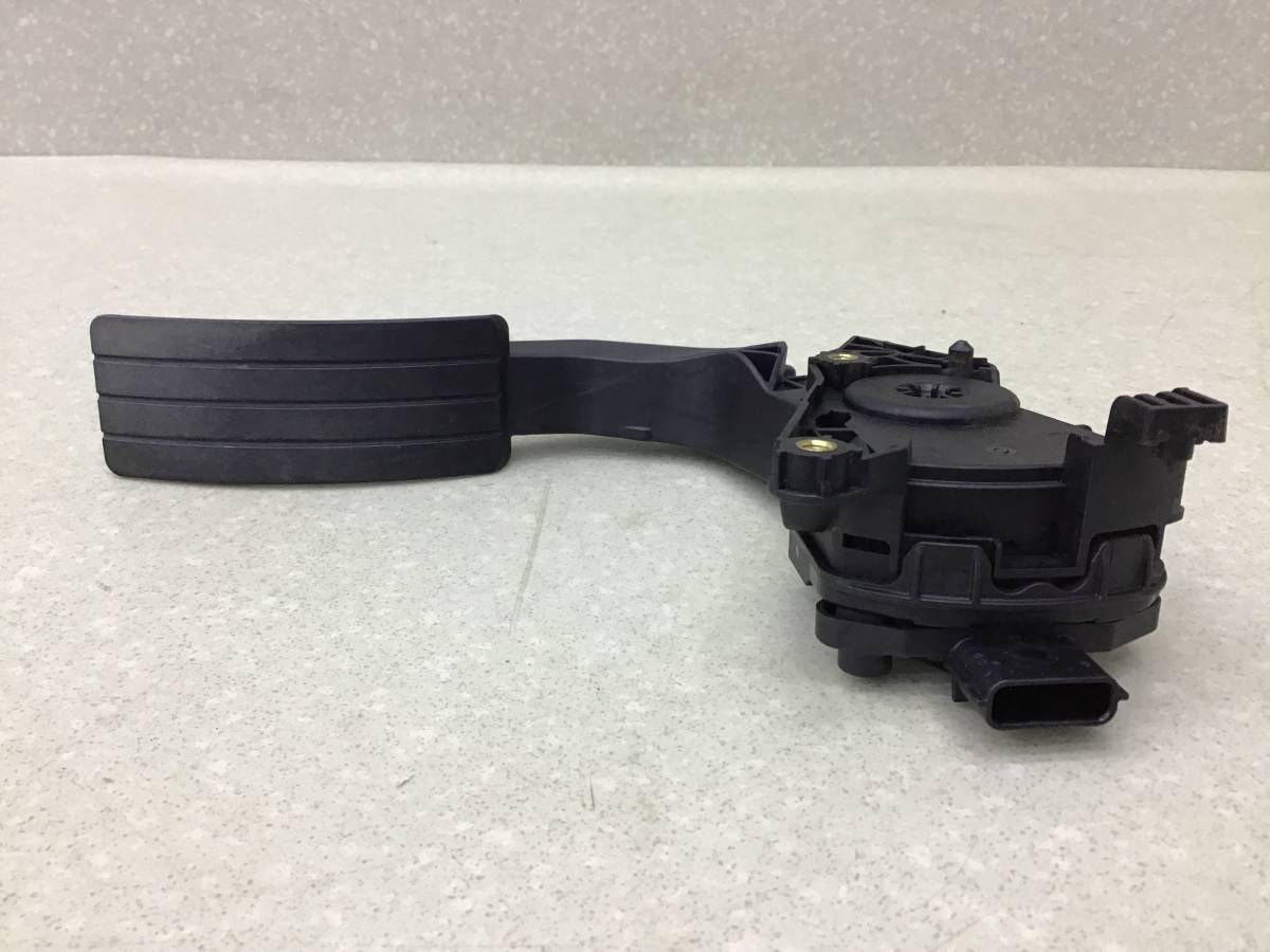 Педаль газа Renault Duster (HS) 2010-2021