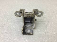 Петля двери передней левой верхняя Renault Kaptur (1) 2016-2022