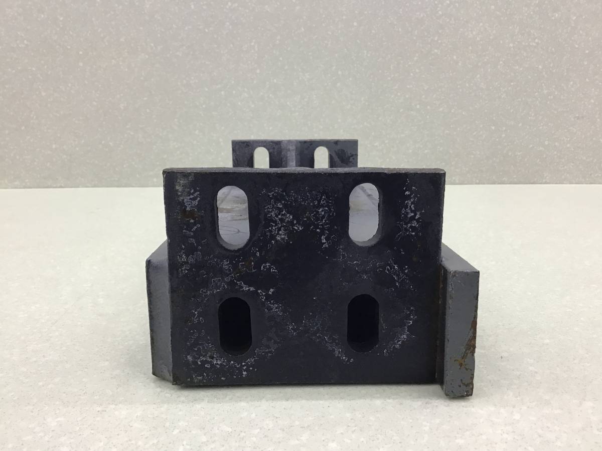 Кронштейн (сопут. товар) Sitrak C7H C7H 2014 - н. в.