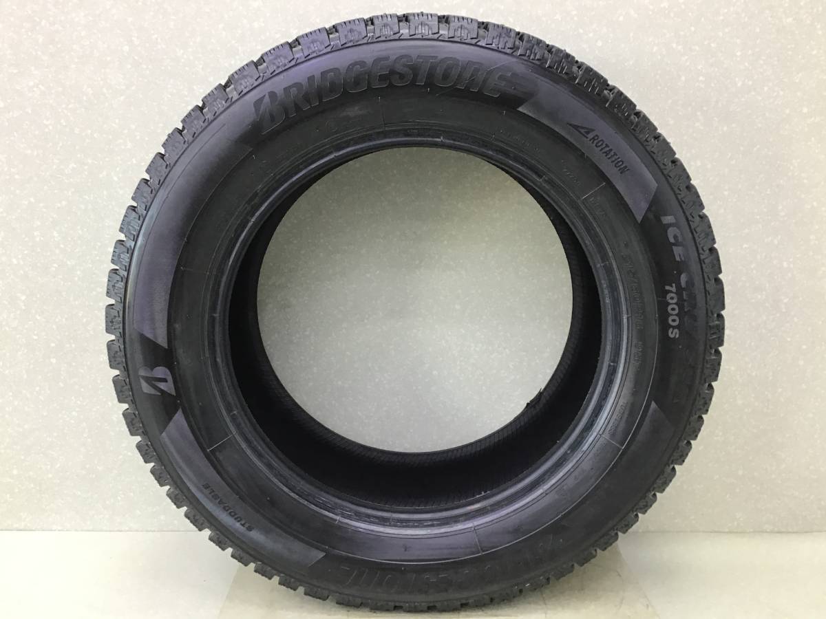 Шины R16 Зимние шипованные BRIDGESTONE ICE CRUISER 7000S Шины R16 Зимние шипованные BRIDGESTONE ICE CRUISER 7000S