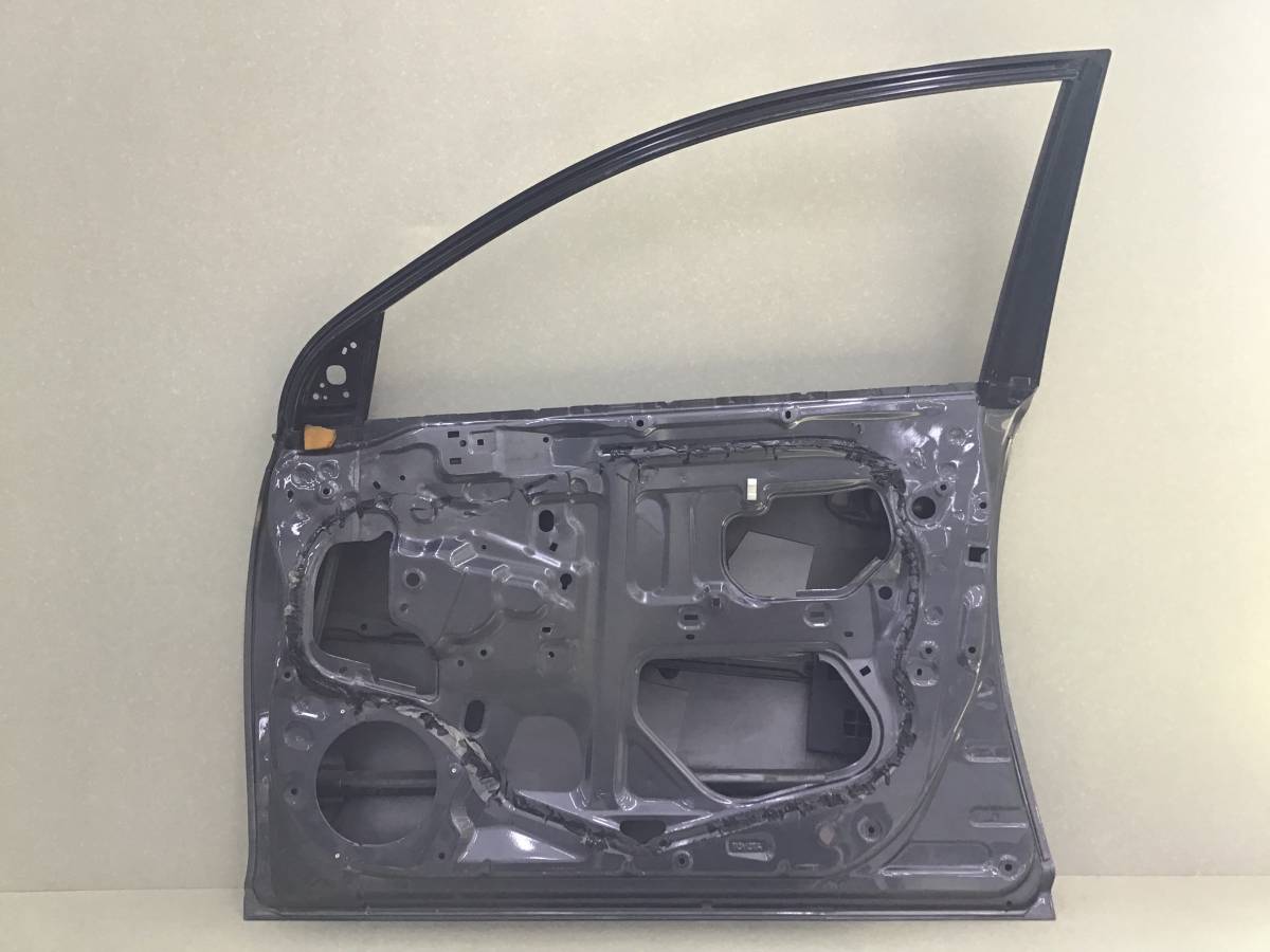 Дверь передняя правая Toyota Avensis (T250) 2003-2009 Дверь передняя правая Toyota Avensis (T250) 2003-2009