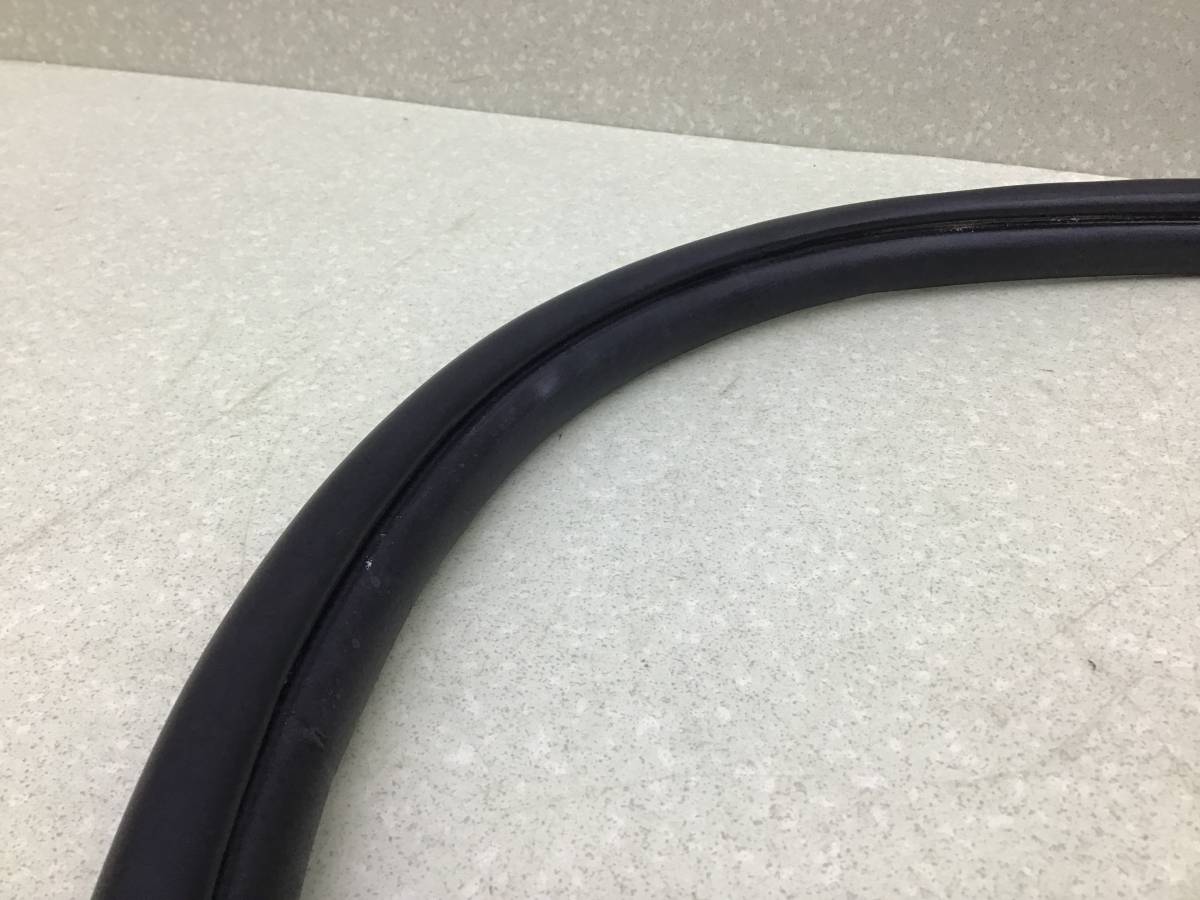 Уплотнитель проема двери передней правой Toyota Rav 4 (A40) 2013>