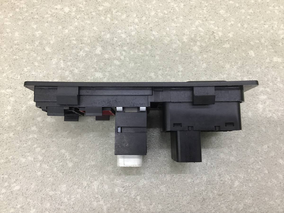Блок кнопок Geely MK (5AFE) 2008-2015 Блок кнопок Geely MK (5AFE) 2008-2015
