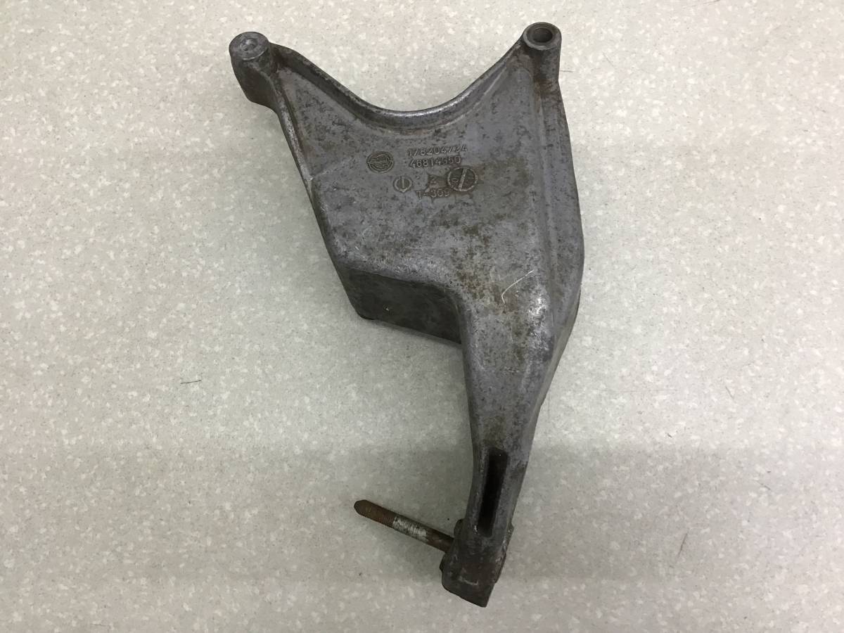 Кронштейн КПП Fiat Albea 2005-2012 Кронштейн КПП Fiat Albea 2005-2012