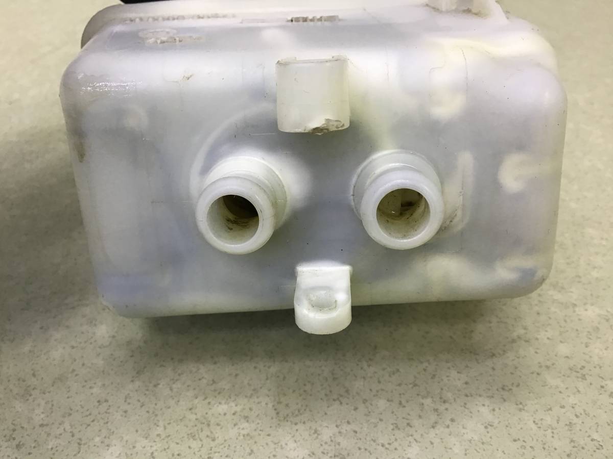 Бачок главного тормозного цилиндра Renault Duster (HS) 2010-2021