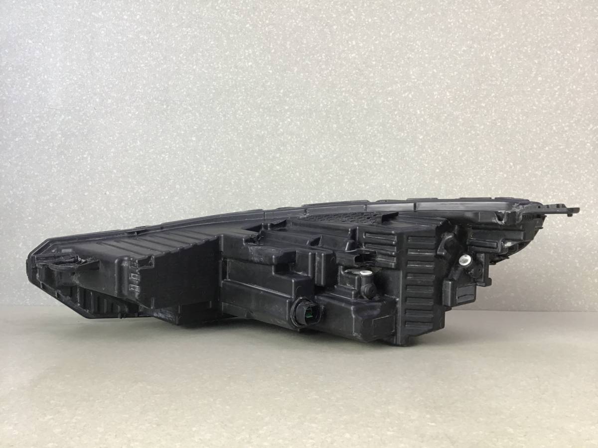 Фара правая Changan CS55 Plus 2021