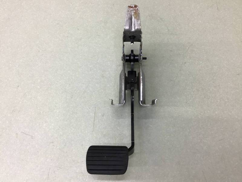 Педаль тормоза Renault Duster (HS) 2010-2021