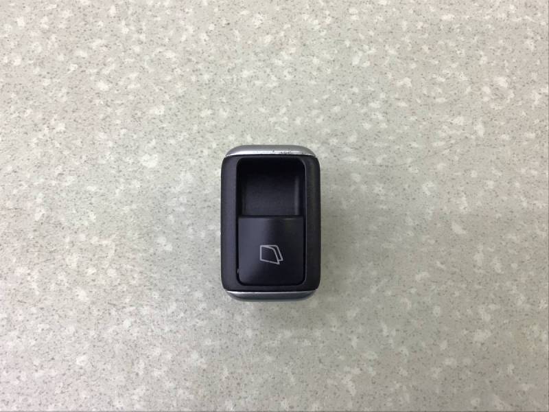 Кнопка стеклоподъемника Mercedes-Benz GL-Class (X166) 2012>
