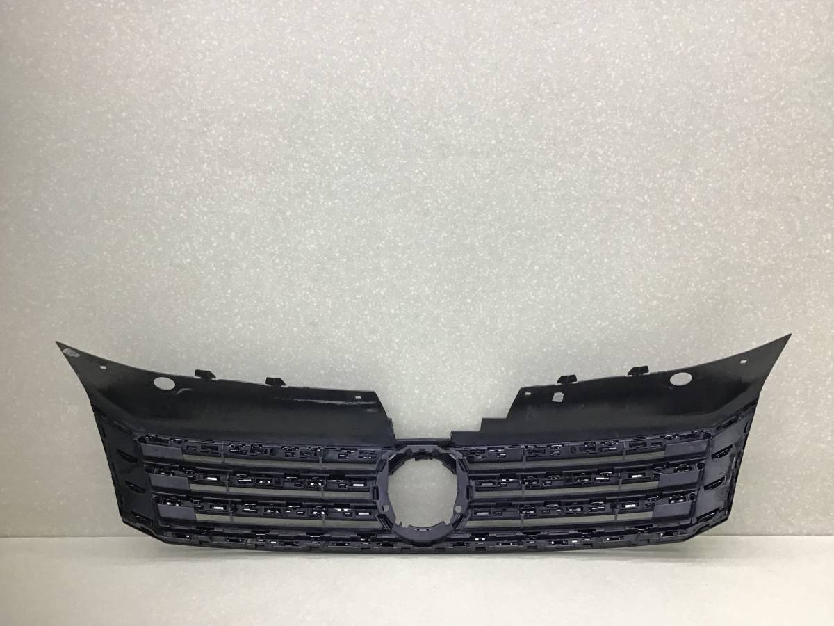 Решетка радиатора Volkswagen Passat B7 2011-2015 Решетка радиатора Volkswagen Passat B7 2011-2015