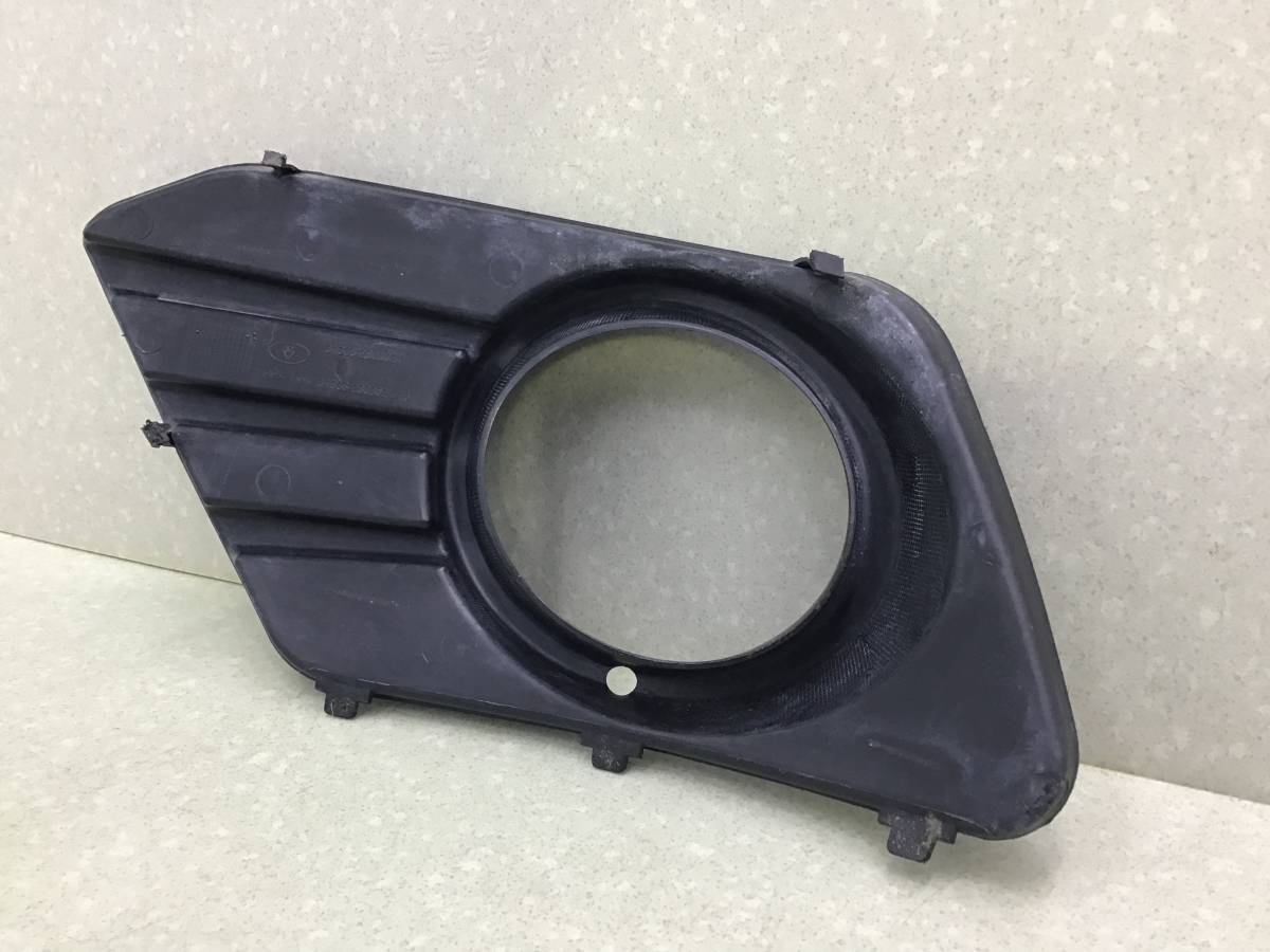 Рамка противотуманной фары правой УАЗ Патриот (3163) 2016-н.в.