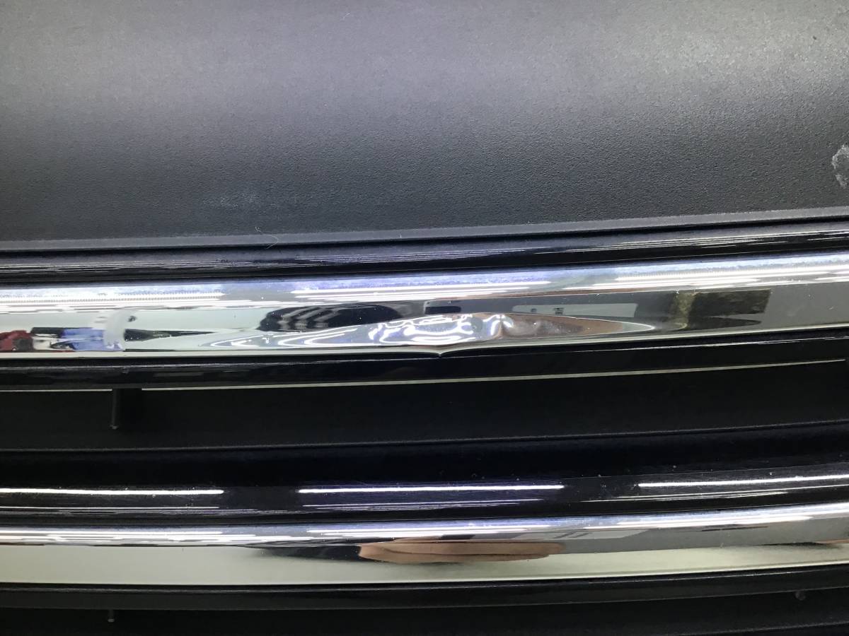 Решетка радиатора Volkswagen Passat B7 2011-2015 Решетка радиатора Volkswagen Passat B7 2011-2015