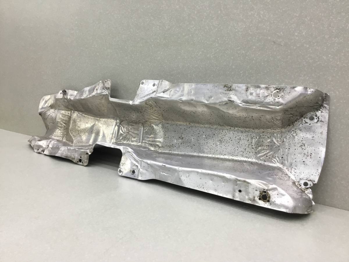 Экран тепловой Volkswagen Polo Sed 5 (6C1) 2010-2020 Экран тепловой Volkswagen Polo Sed 5 (6C1) 2010-2020