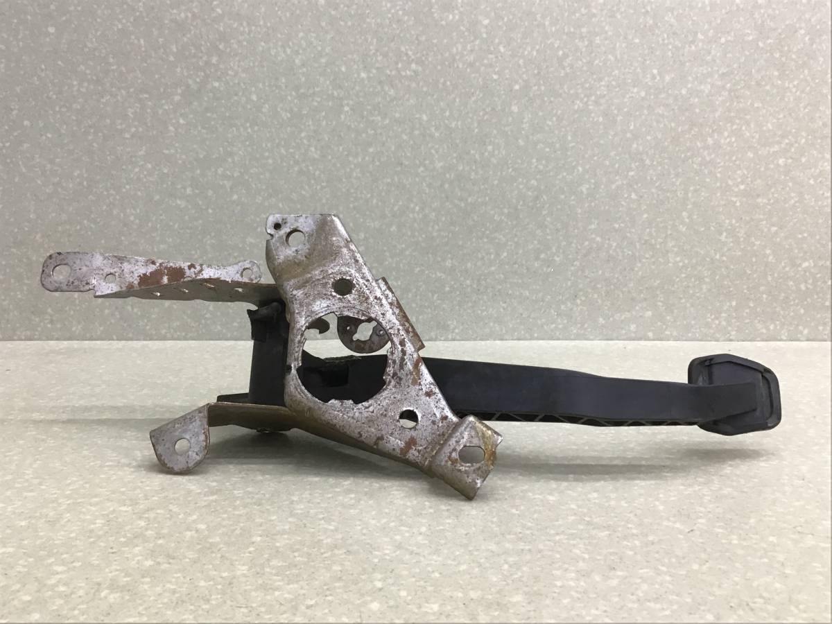 Педаль сцепления Ford Focus 2 (CB4) 2007-2011 Педаль сцепления Ford Focus 2 (CB4) 2007-2011