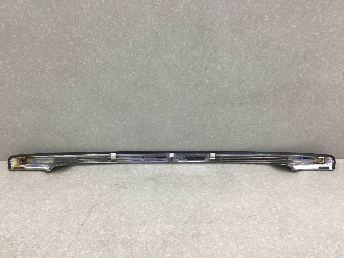 Накладка двери багажника Lexus LX570 (URJ201) 2007-2015 Накладка двери багажника Lexus LX570 (URJ201) 2007-2015