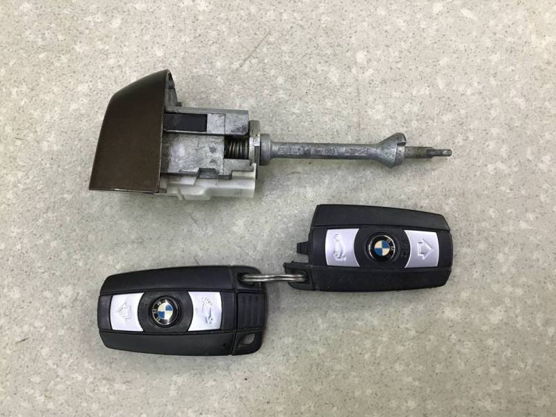 Замок двери передней левой BMW X1 E84 2009-2015 Замок двери передней левой BMW X1 E84 2009-2015