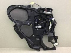 Стеклоподъемник электр. задний левый Mazda 3 (BK) 2002-2009