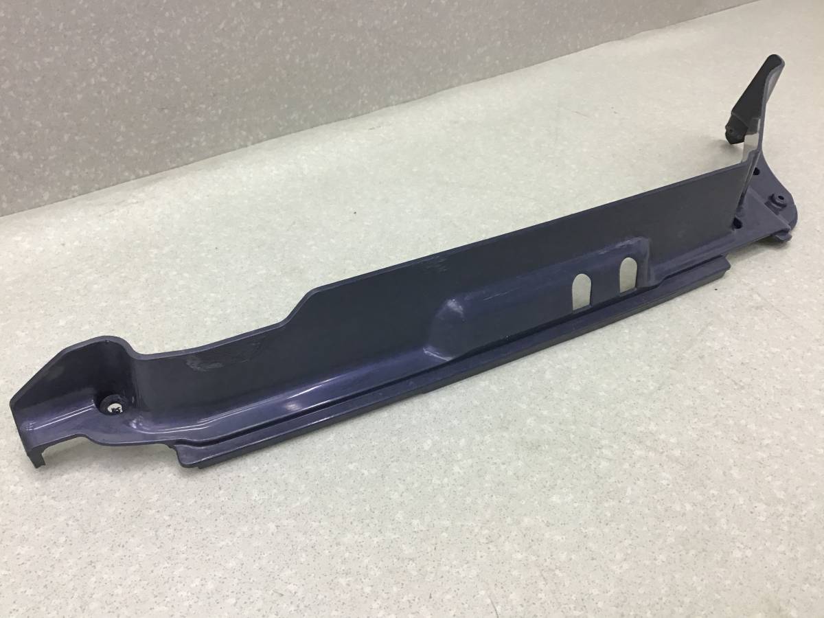 Накладка переднего бампера правая MAN TGA 2007>