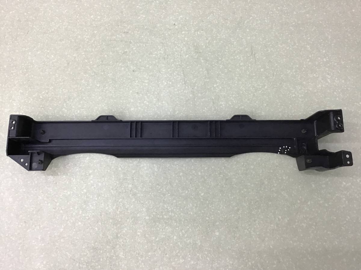 Кронштейн радиатора BMW X5 E70 2007-2013