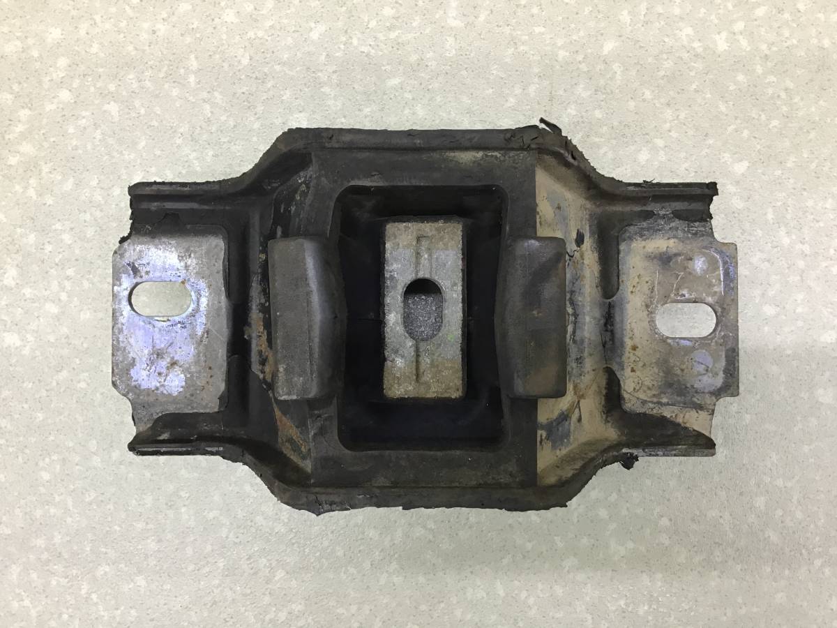 Опора КПП Ford Fiesta (CBK) 2001-2008 Опора КПП Ford Fiesta (CBK) 2001-2008