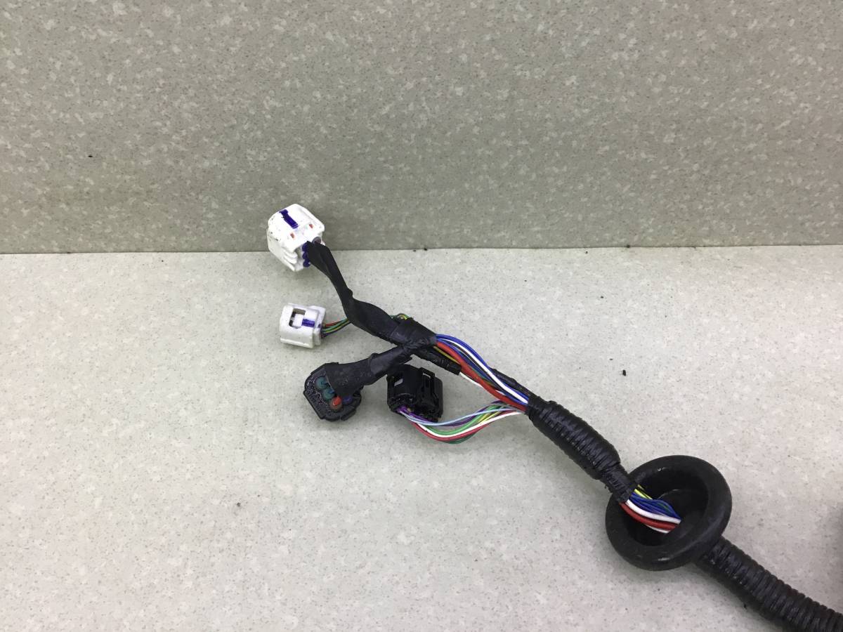 Проводка (коса) Toyota Hilux (GUN125L, GUN126L, TGN126) 2015-н.в.