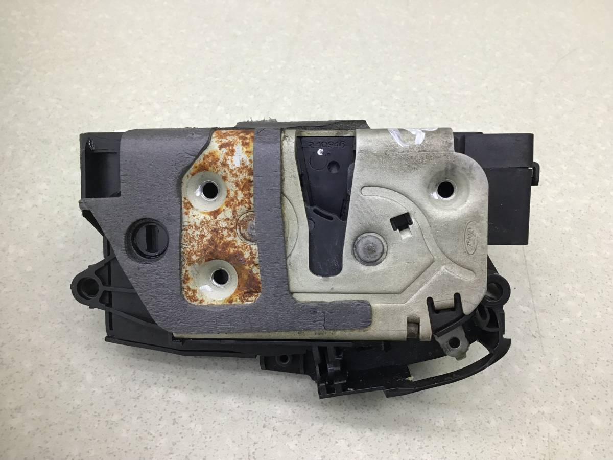 Замок двери задней левой Ford Fiesta (CB1) 2008-2019