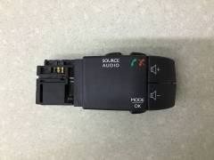 Переключатель подрулевой управления магнитолой Renault Duster (HS) 2010-2021