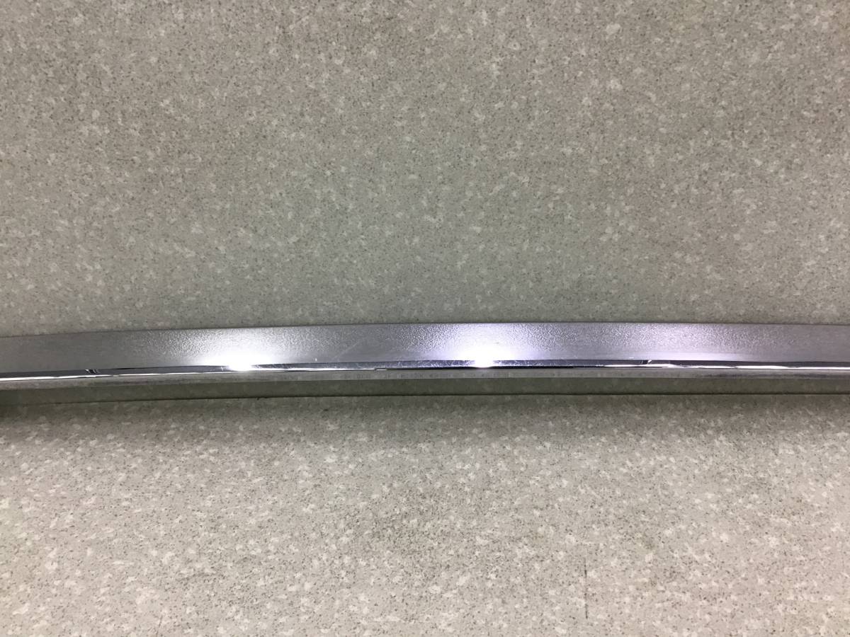 Накладка двери багажника Lexus LX570 (URJ201) 2007-2015 Накладка двери багажника Lexus LX570 (URJ201) 2007-2015