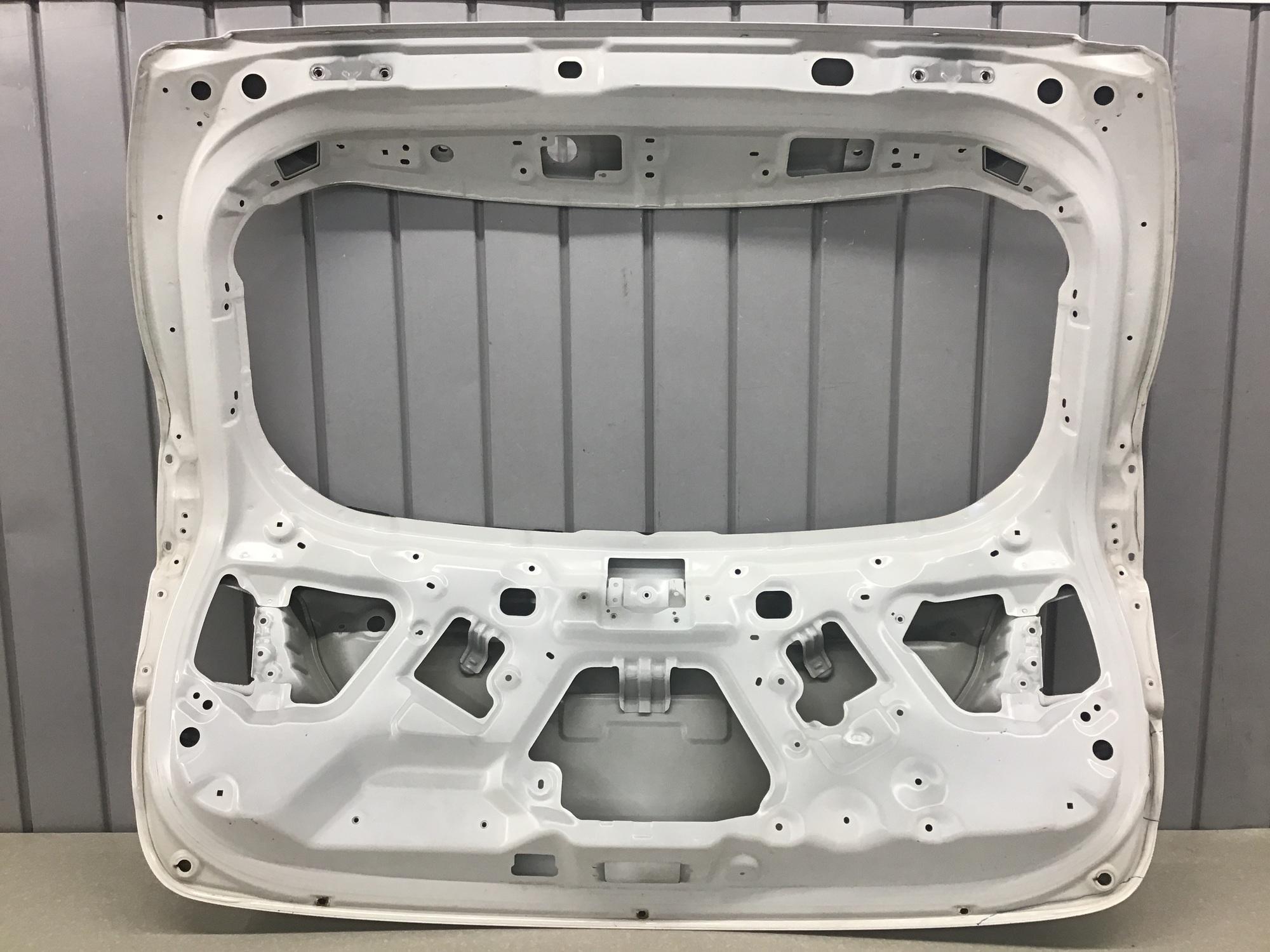 Дверь багажника, Hyundai Santa Fe (DM) 2012-2018 Дверь багажника, Hyundai Santa Fe (DM) 2012-2018
