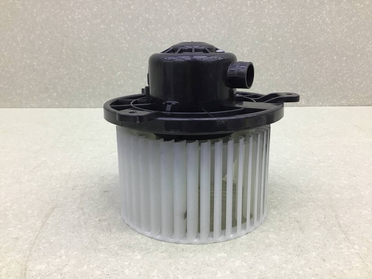 Моторчик отопителя Mitsubishi Pajero/Montero Sport (KS) 2015>