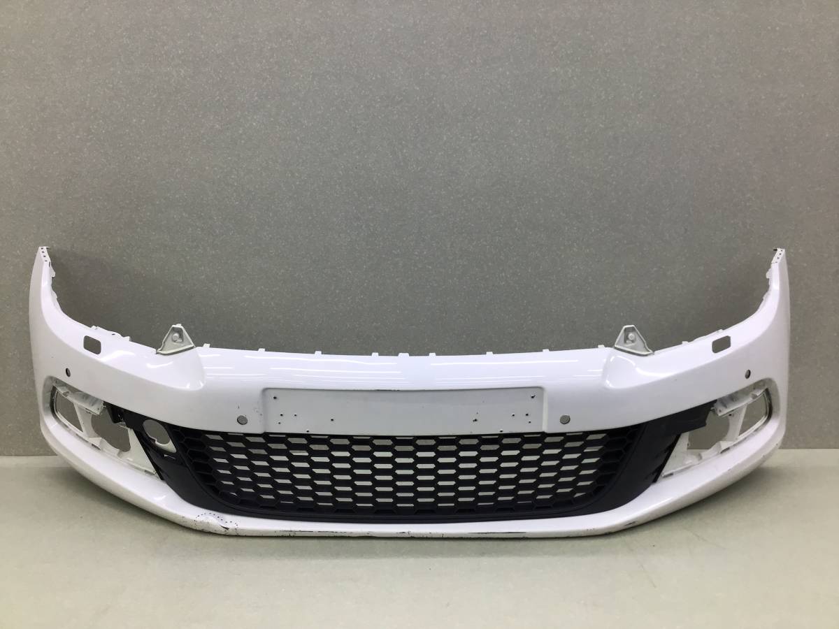 Бампер передний Volkswagen Scirocco 2009-2015