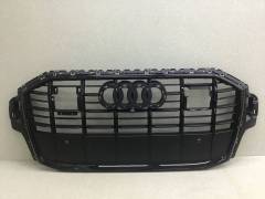 Решетка радиатора Audi Q7 (4M) 2015>