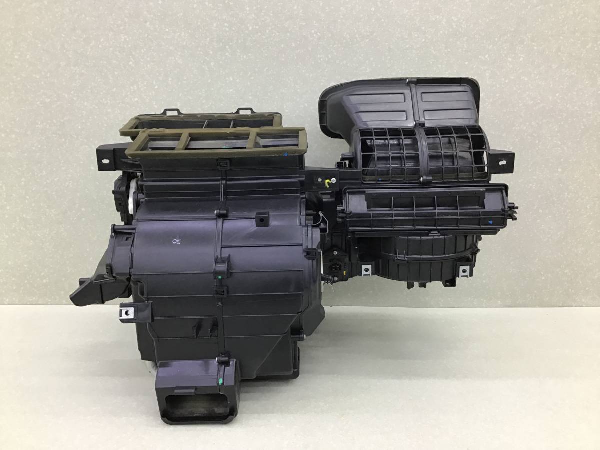 Корпус отопителя Kia Rio 3 (QB) 2011-2017 Корпус отопителя Kia Rio 3 (QB) 2011-2017