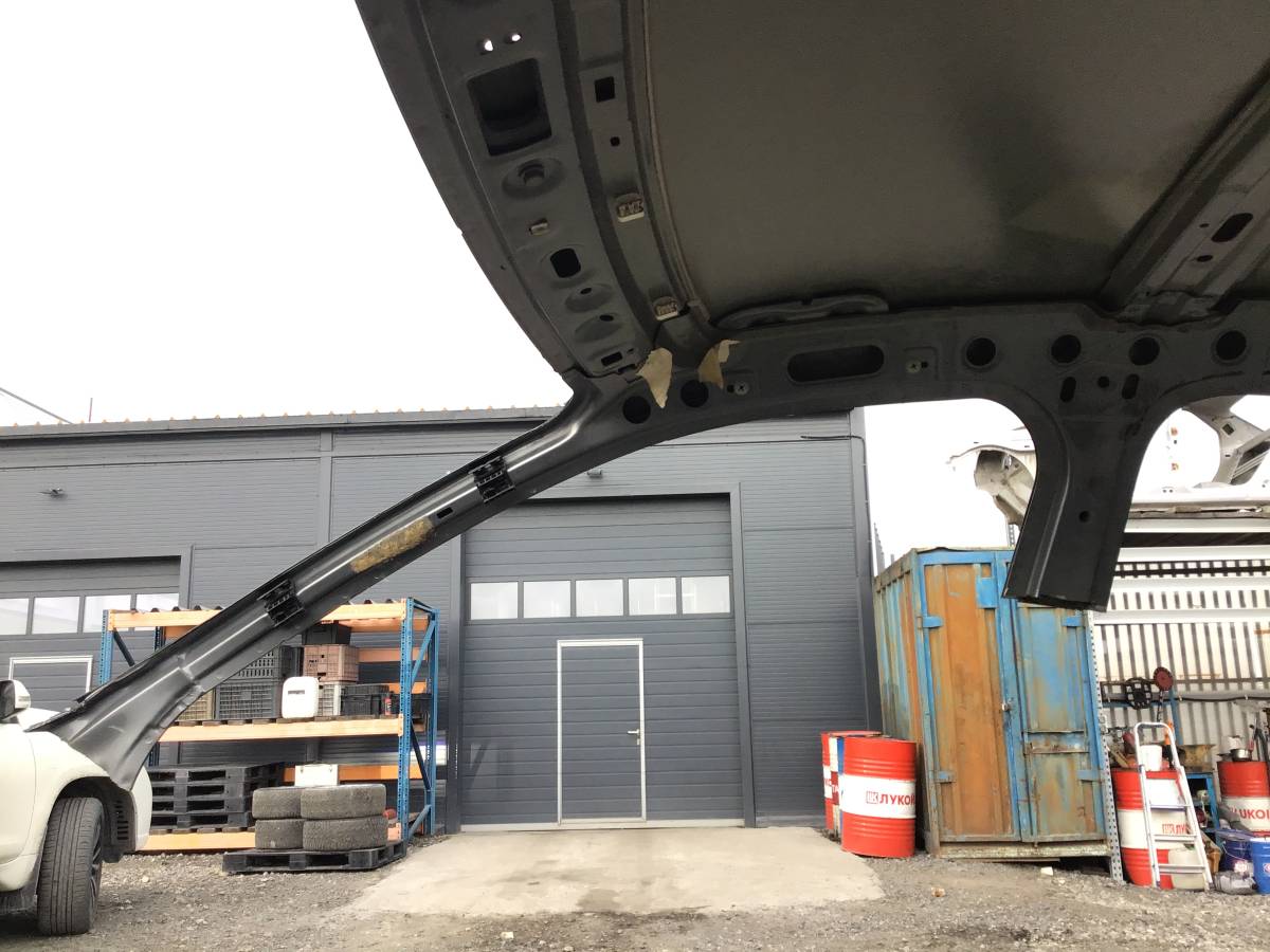 Стойка передней двери Renault Duster (HS) 2010-2021