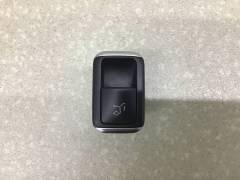 Кнопка открывания багажника Mercedes-Benz ML-Class (W166) 2011>