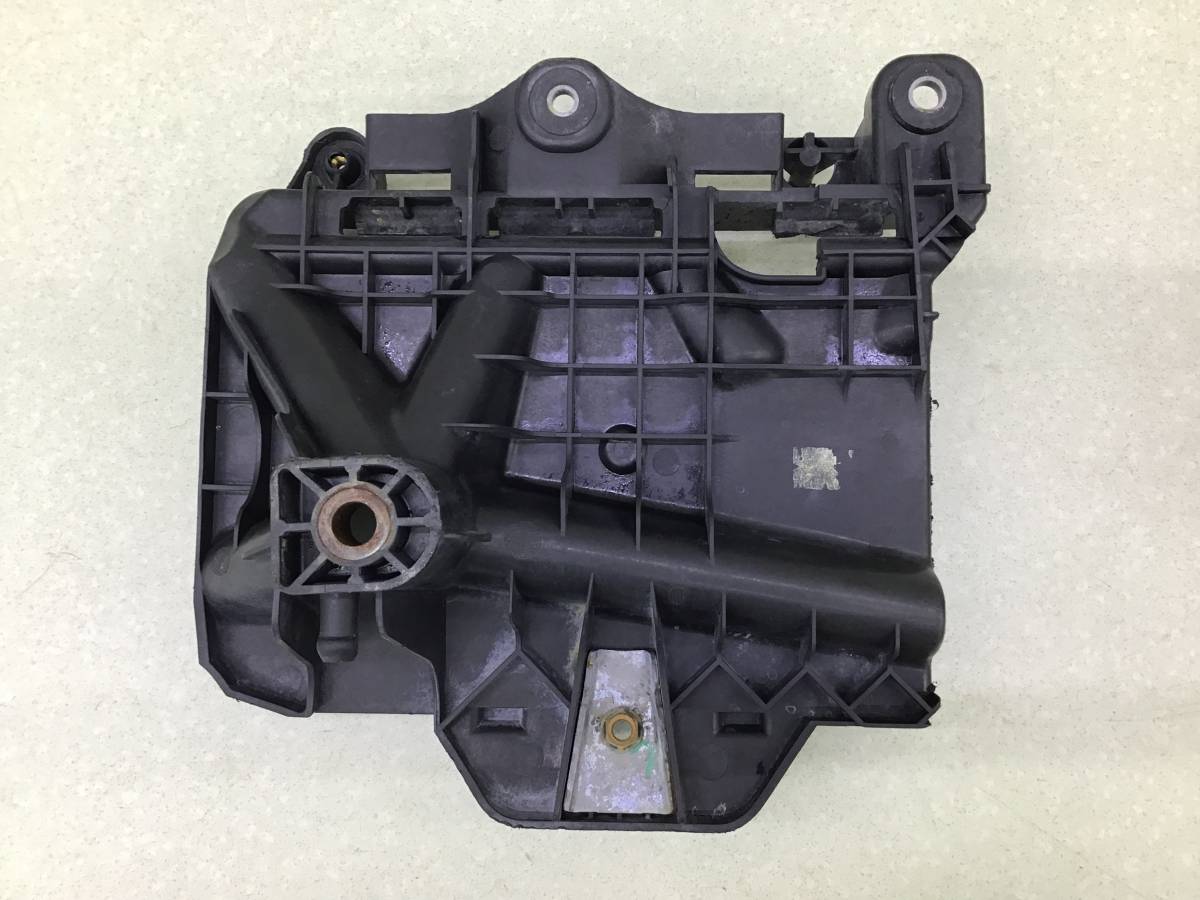 Крепление аккумулятора Volkswagen Polo Sed 5 (6C1) 2010-2020