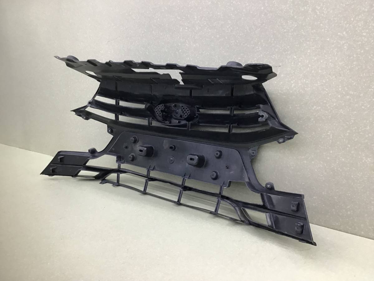 Решетка радиатора Lada Granta (2190) 2011-н.в.