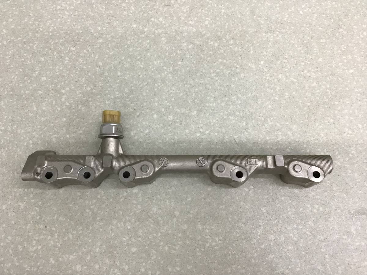 Рейка топливная (рампа) Nissan Juke (F15) 2011>