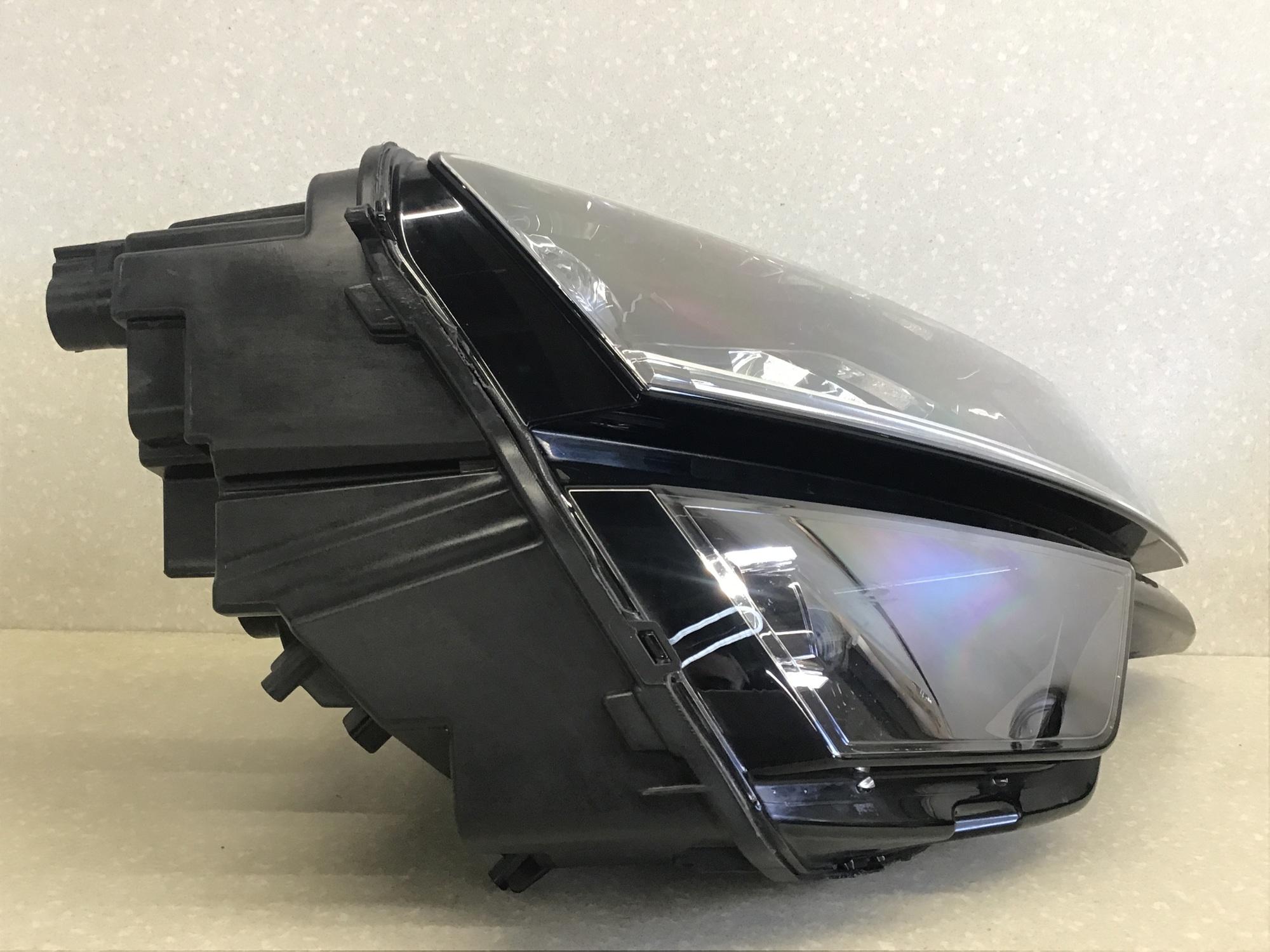 Фара правая, Skoda Karoq 2017>