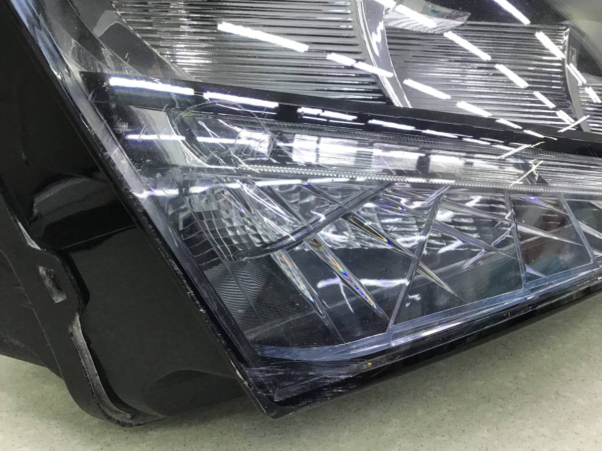 Фара правая Skoda Rapid 2 2019-2023 Фара правая Skoda Rapid 2 2019-2023